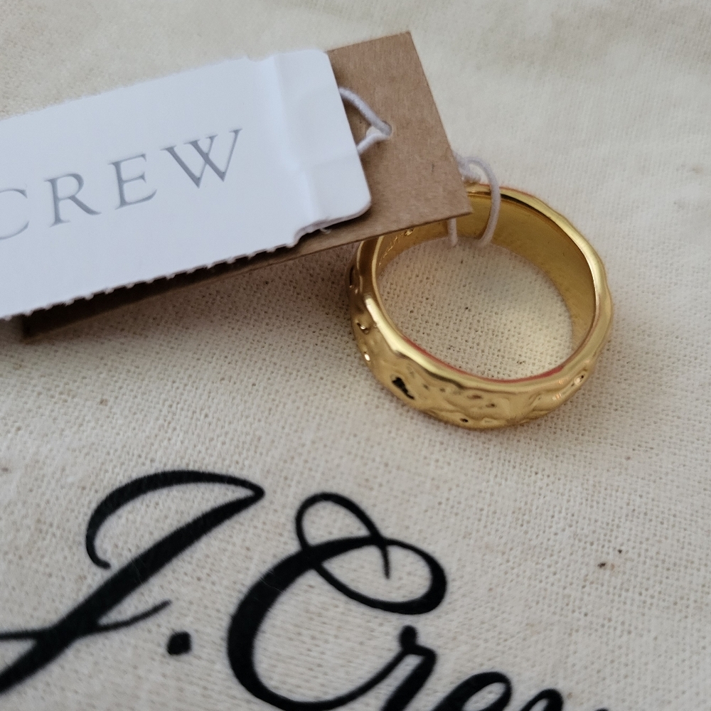 🆕 J. Crew Gold Engraved Texture Ring - Picture 4 of 4